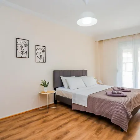 Apartman Grand Next To Center 3bd 110sqm Szaloniki